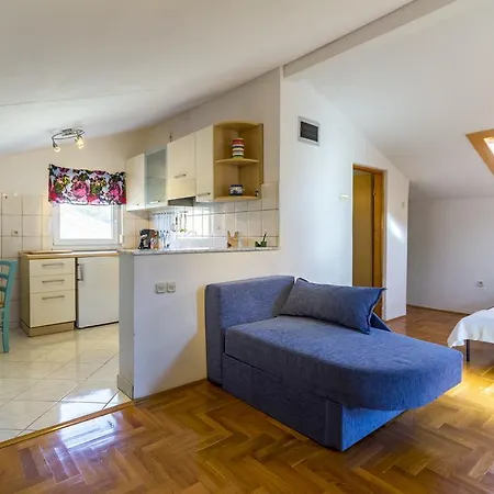 Pink House Tanja Holiday home Medulin