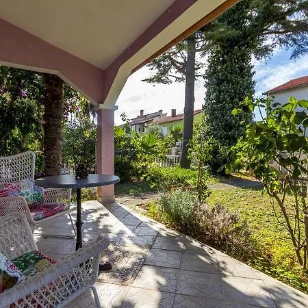 Pink House Tanja Holiday home