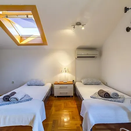 Pink House Tanja Medulin