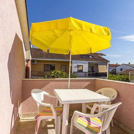 Pink House Tanja בית נופש מדולין