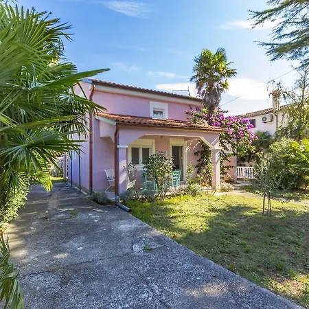 Дом отдыха Pink House Tanja Медулин