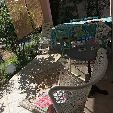 Pink House Tanja בית נופש *