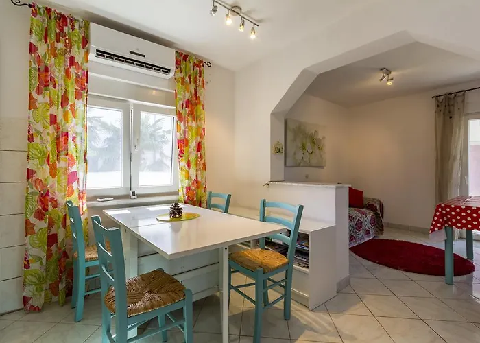 펜션 Pink House Tanja *