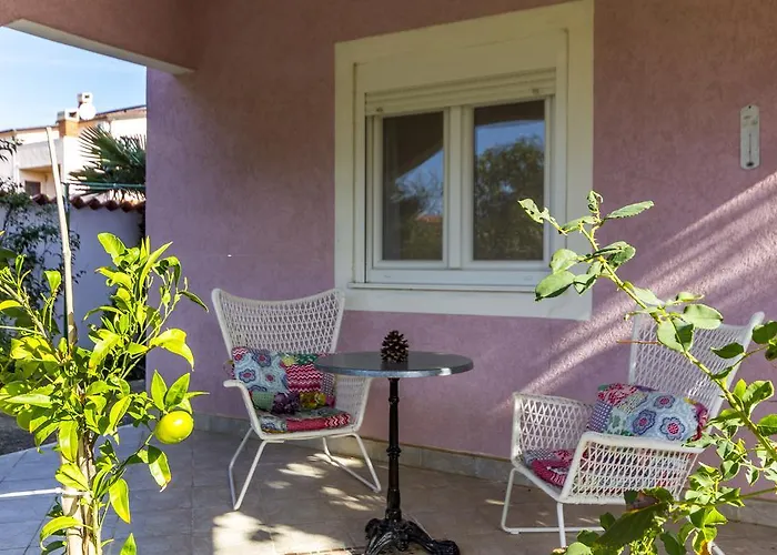 Pink House Tanja 펜션 *