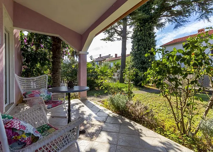 Pink House Tanja 펜션